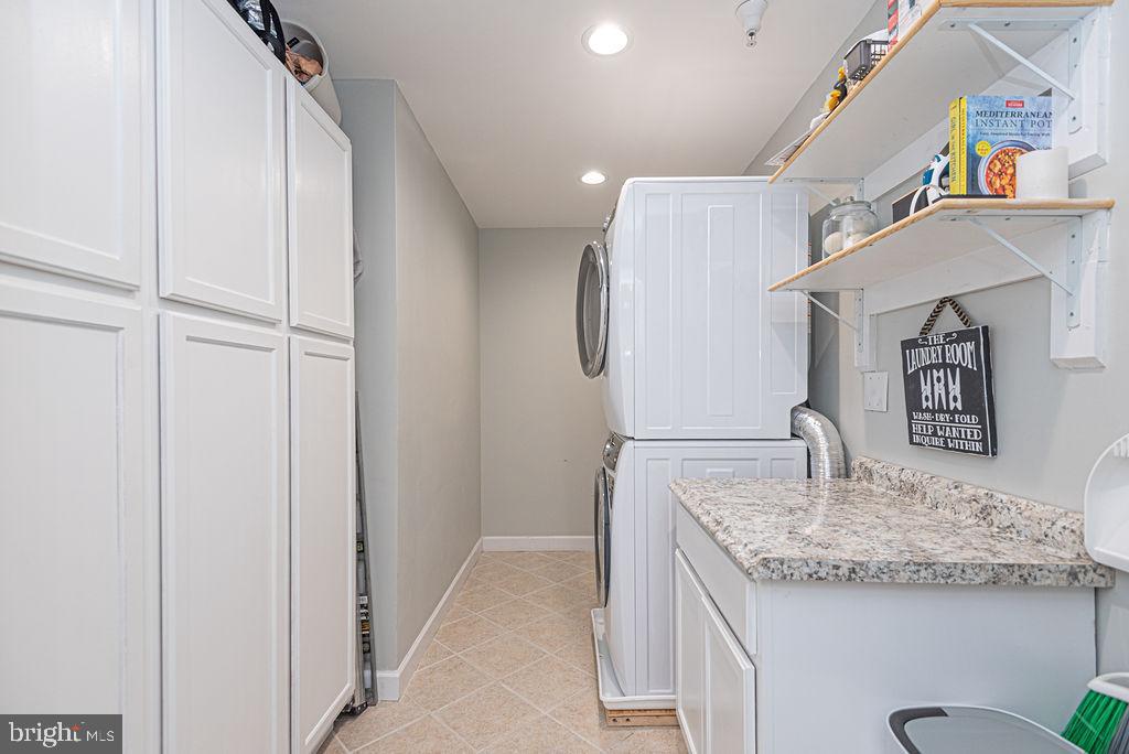 124 75th St #402 Property Photo 51