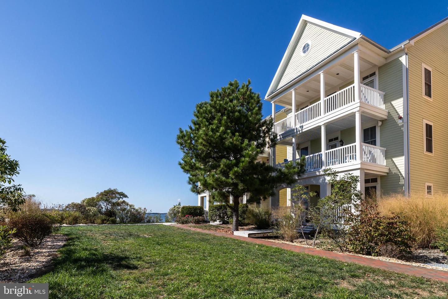 5 Beach Side Mews Property Photo 11