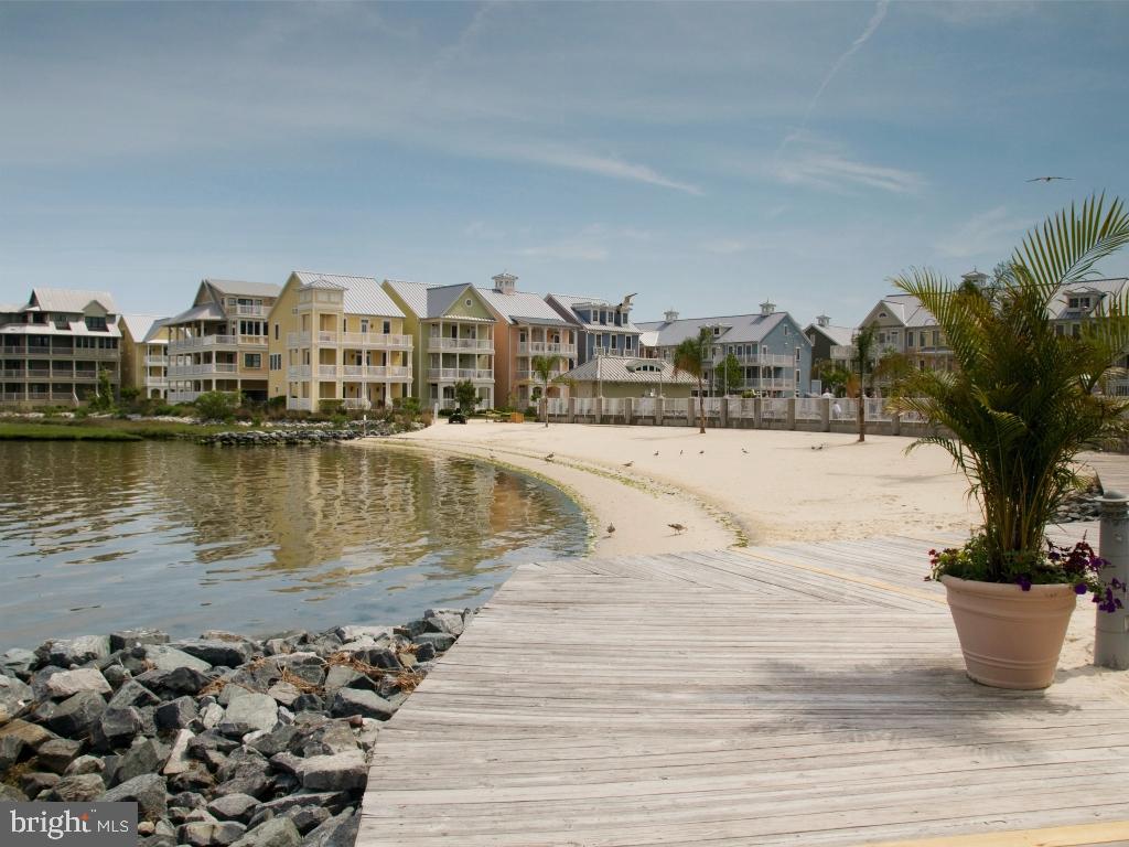 5 Beach Side Mews Property Photo 63