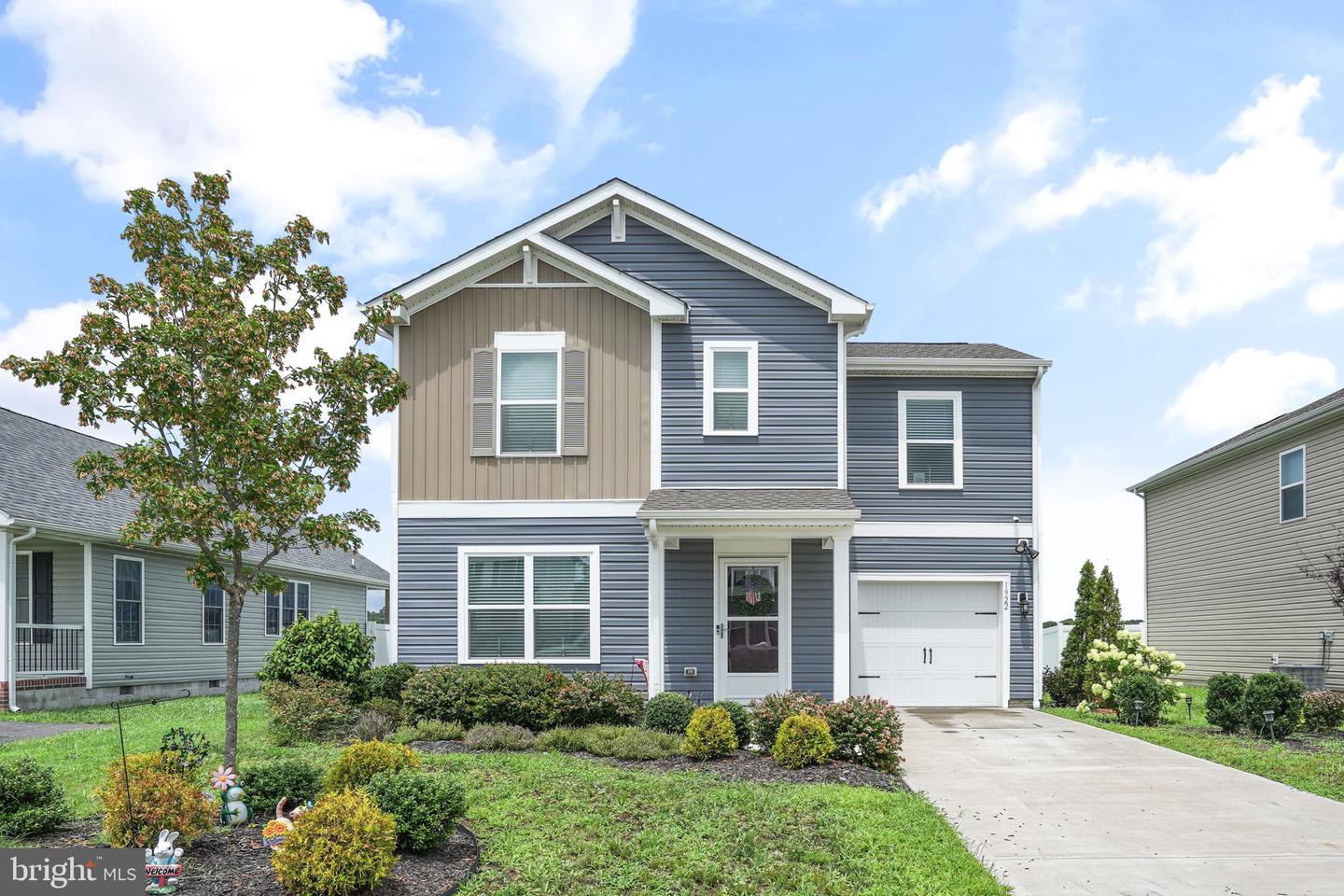 1922 N OLD MILL DR