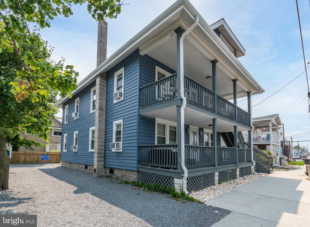 106 PHILADELPHIA AVE Property Photo 1