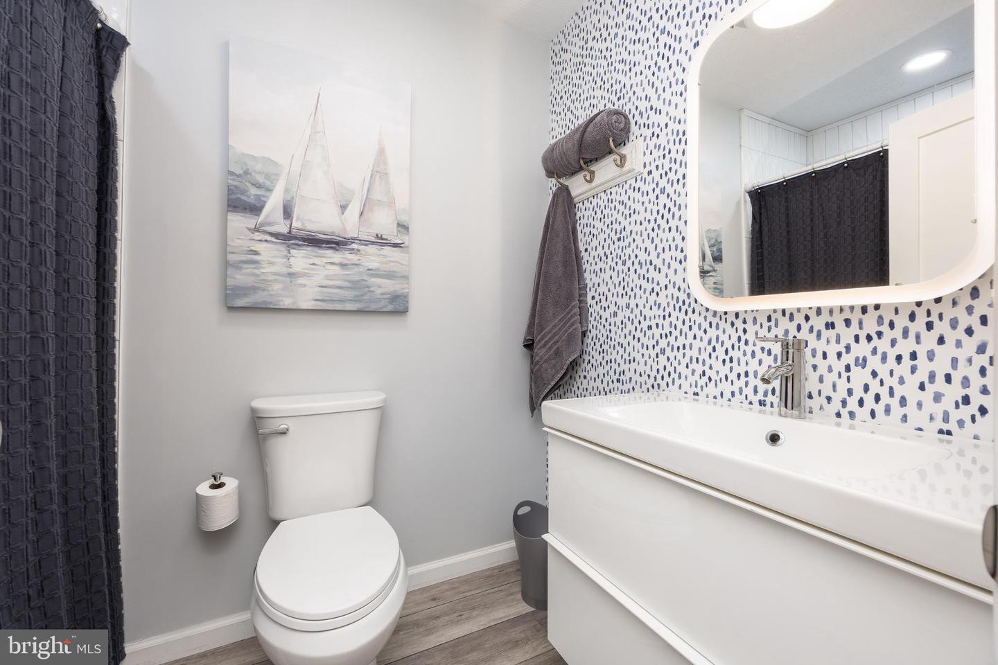 14402 Jarvis Ave #5a Property Photo 30