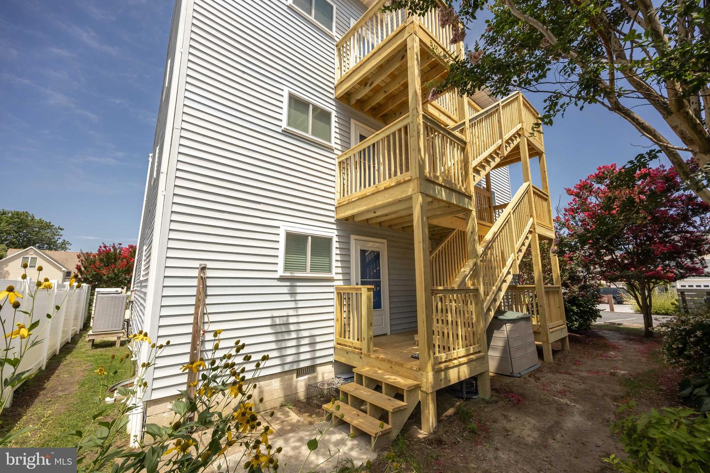 14402 Jarvis Ave #5a Property Photo 47