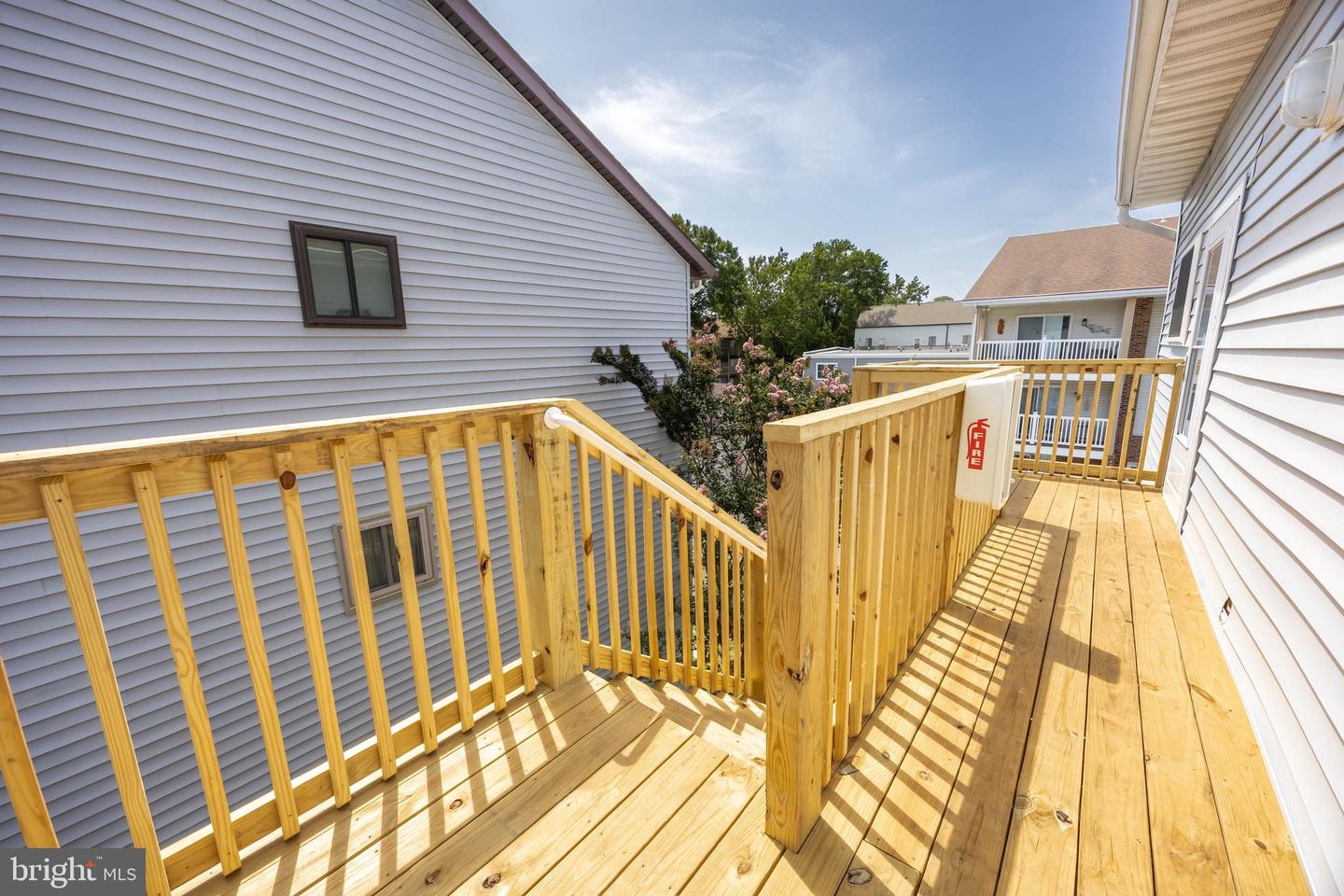 14402 Jarvis Ave #5a Property Photo 49