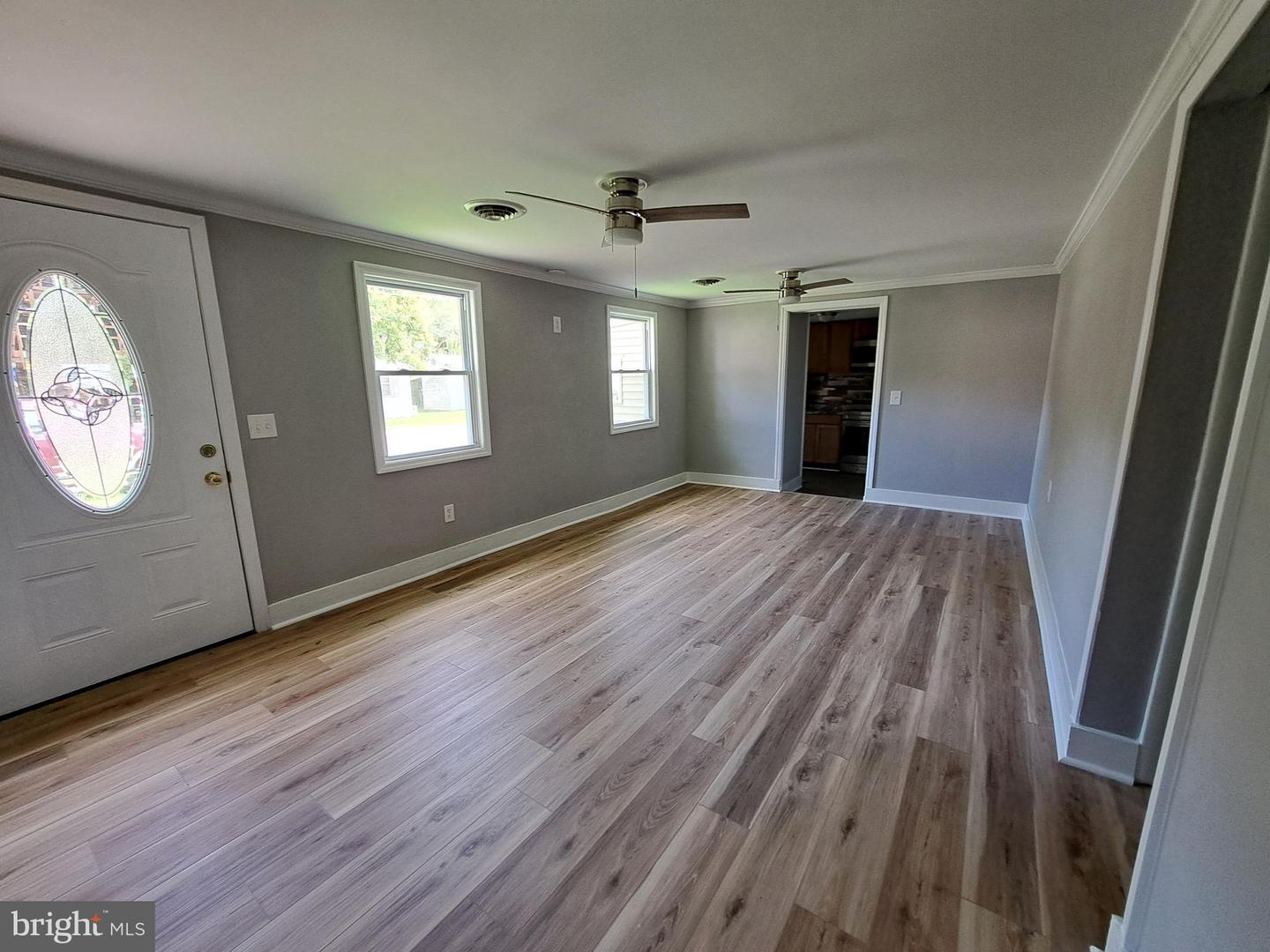 506 Laurel St Property Photo 6