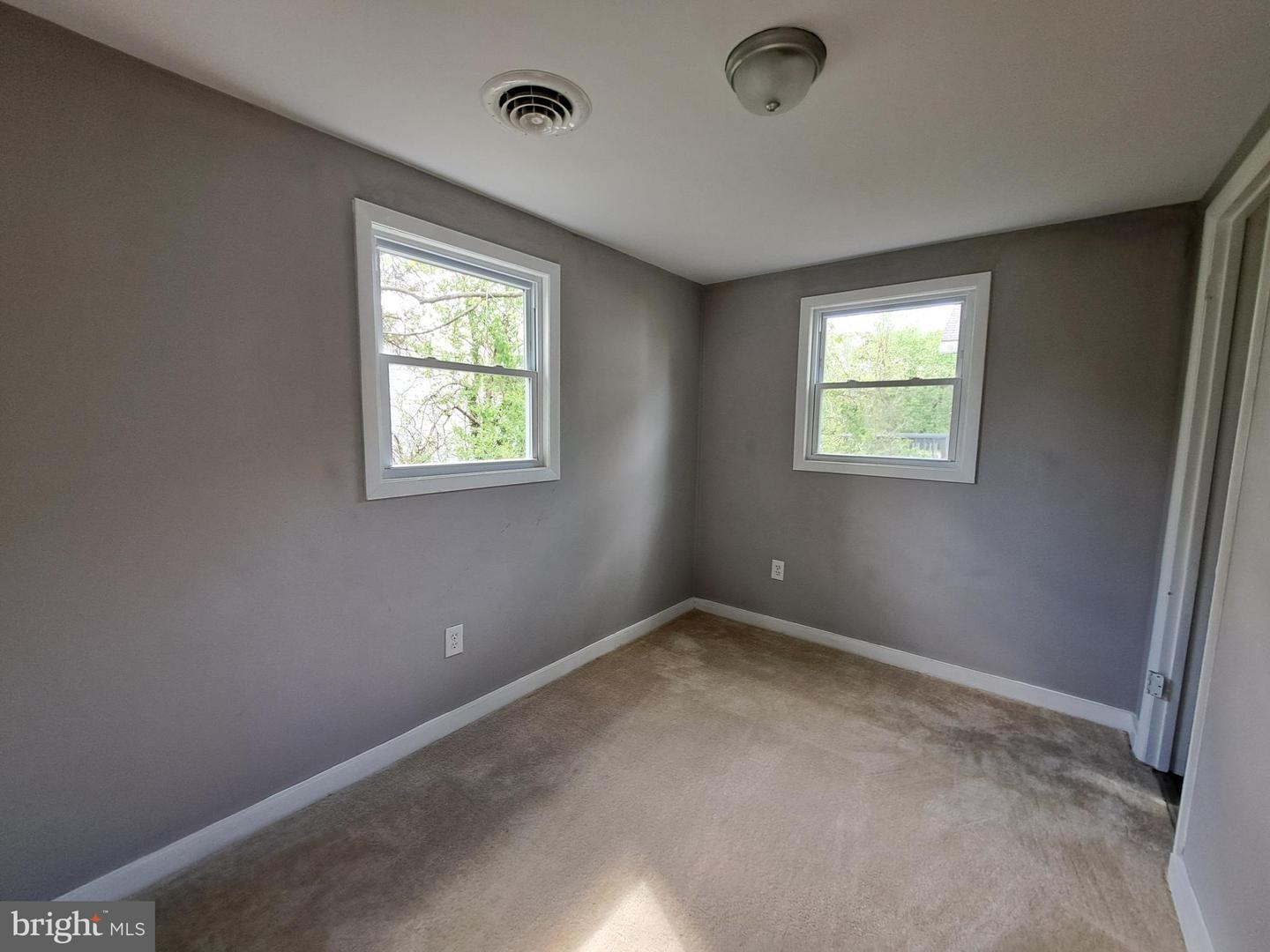 506 Laurel St Property Photo 23
