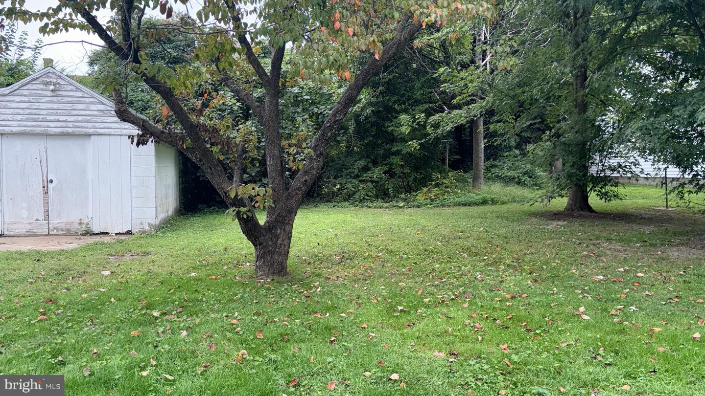 300 S Church St Property Photo 10