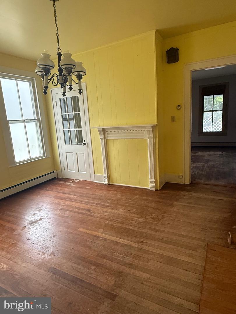 300 S Church St Property Photo 21