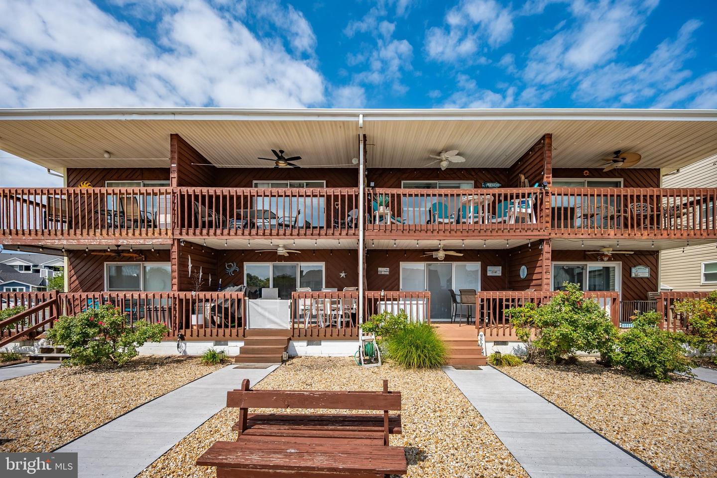147 Newport Bay Dr #27 Property Photo 1