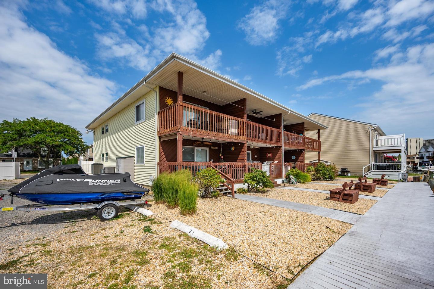 147 Newport Bay Dr #27 Property Photo 3