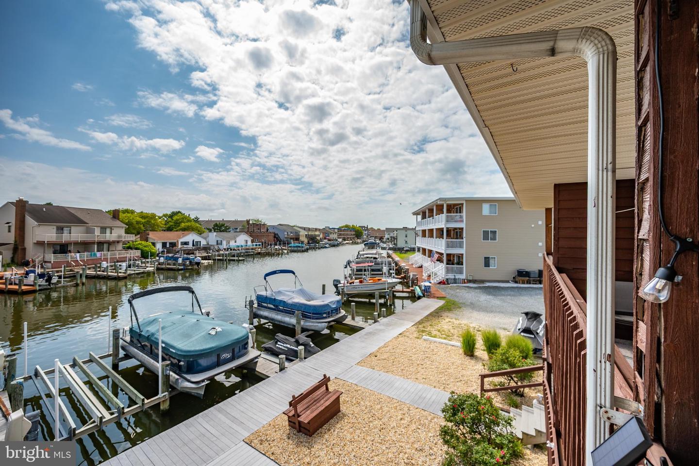147 Newport Bay Dr #27 Property Photo 13