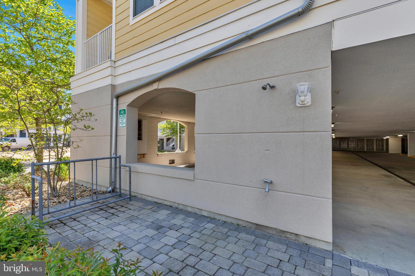 35 Fountain Dr W #lug-av-4d Property Photo 46