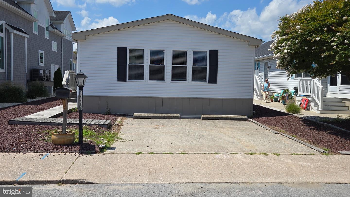 13311 Atlantic Blvd Property Photo 3