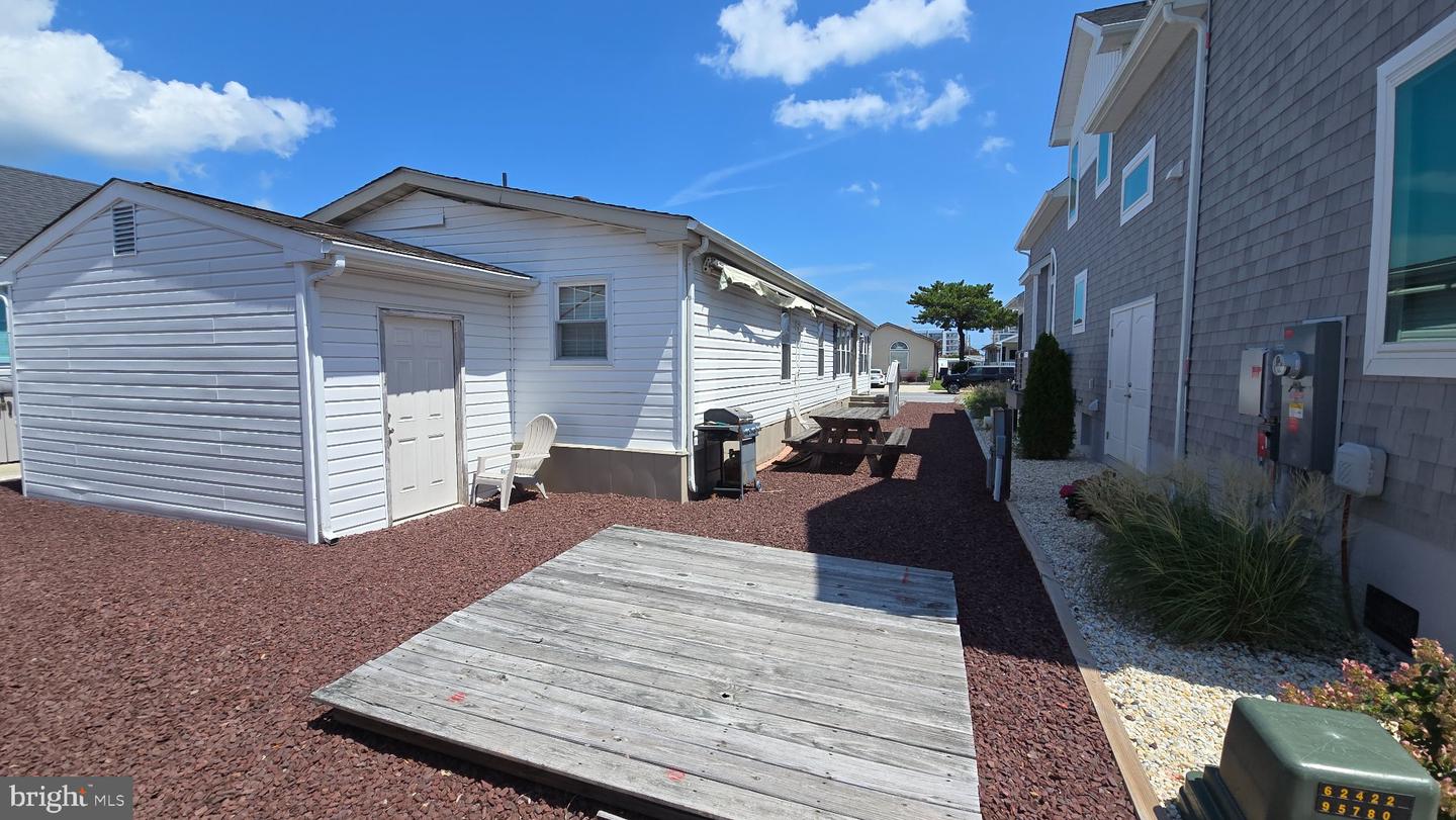 13311 Atlantic Blvd Property Photo 5