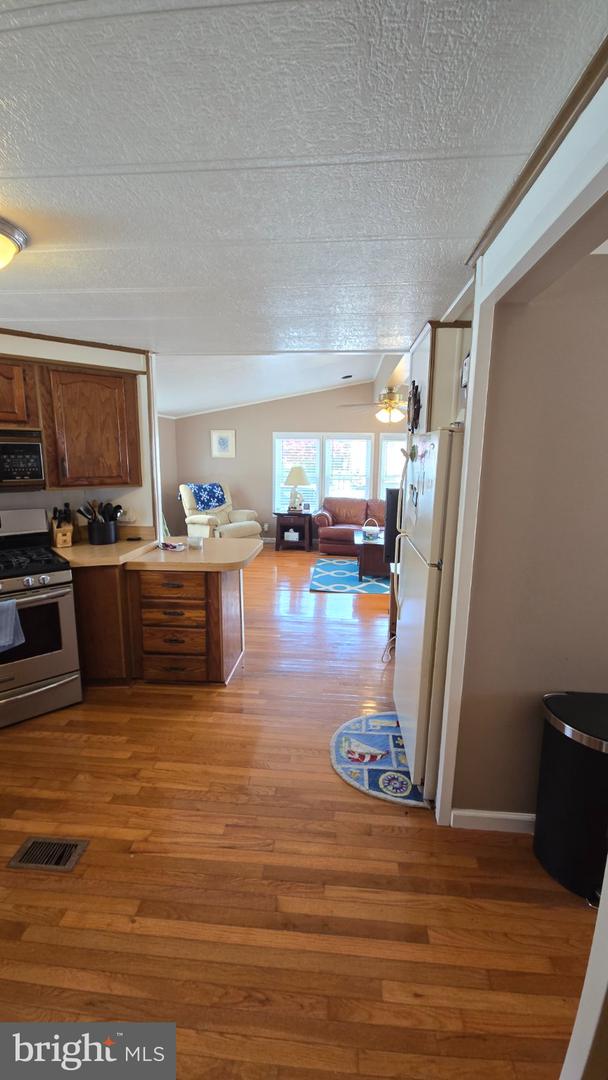 13311 Atlantic Blvd Property Photo 9