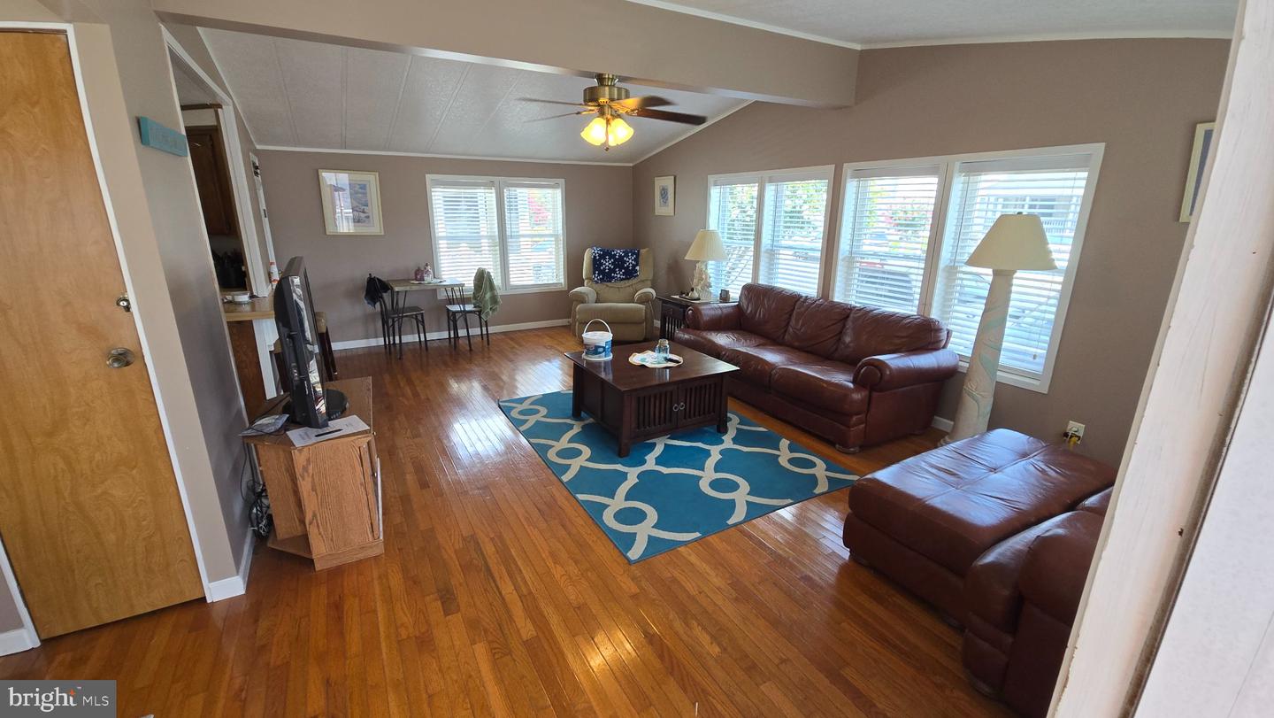 13311 Atlantic Blvd Property Photo 12