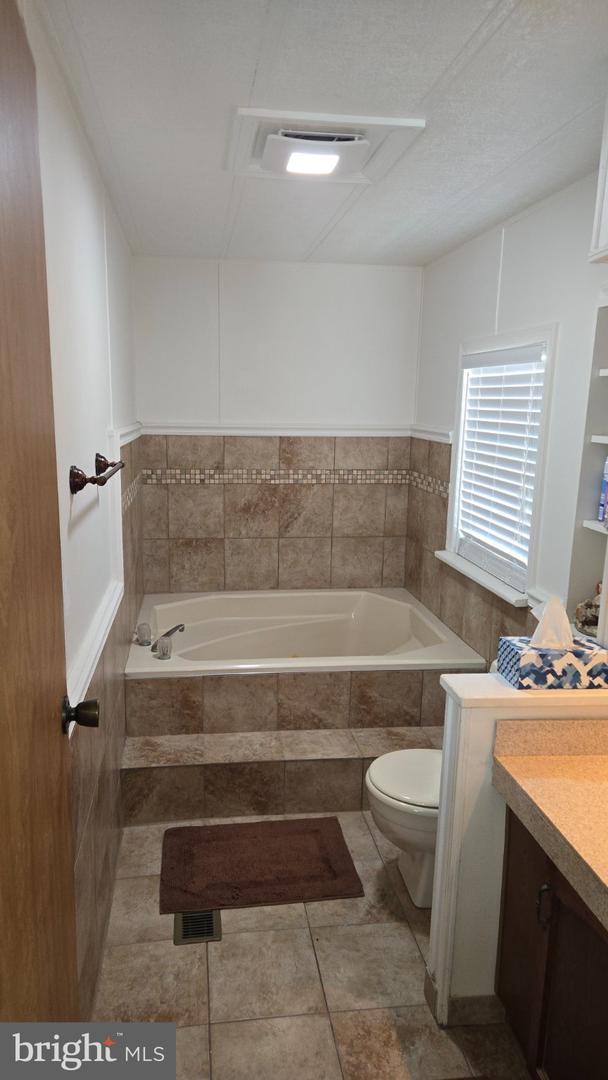 13311 Atlantic Blvd Property Photo 17