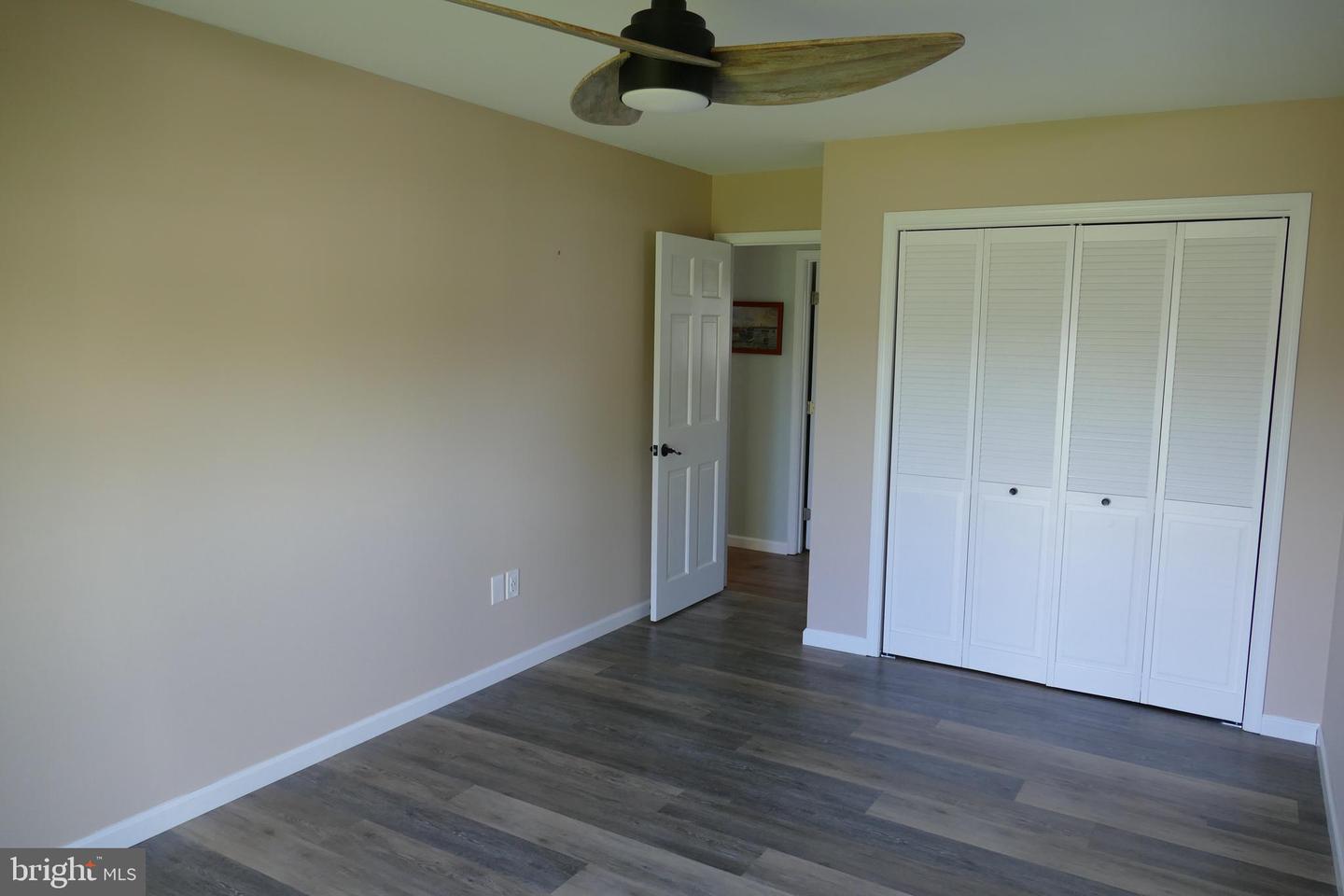 20 E Mallard Dr E Property Photo 21