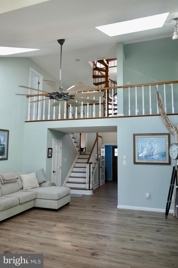 20 E Mallard Dr E Property Photo 26