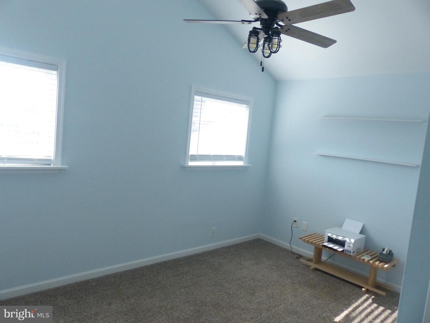 20 E Mallard Dr E Property Photo 31
