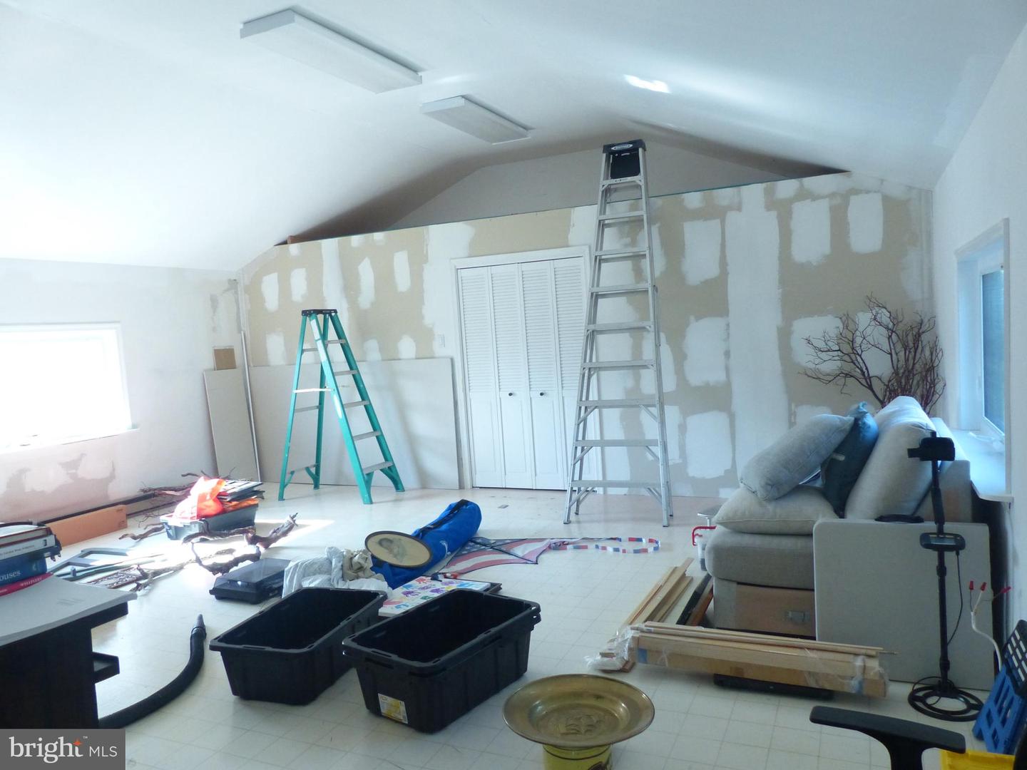 20 E Mallard Dr E Property Photo 34