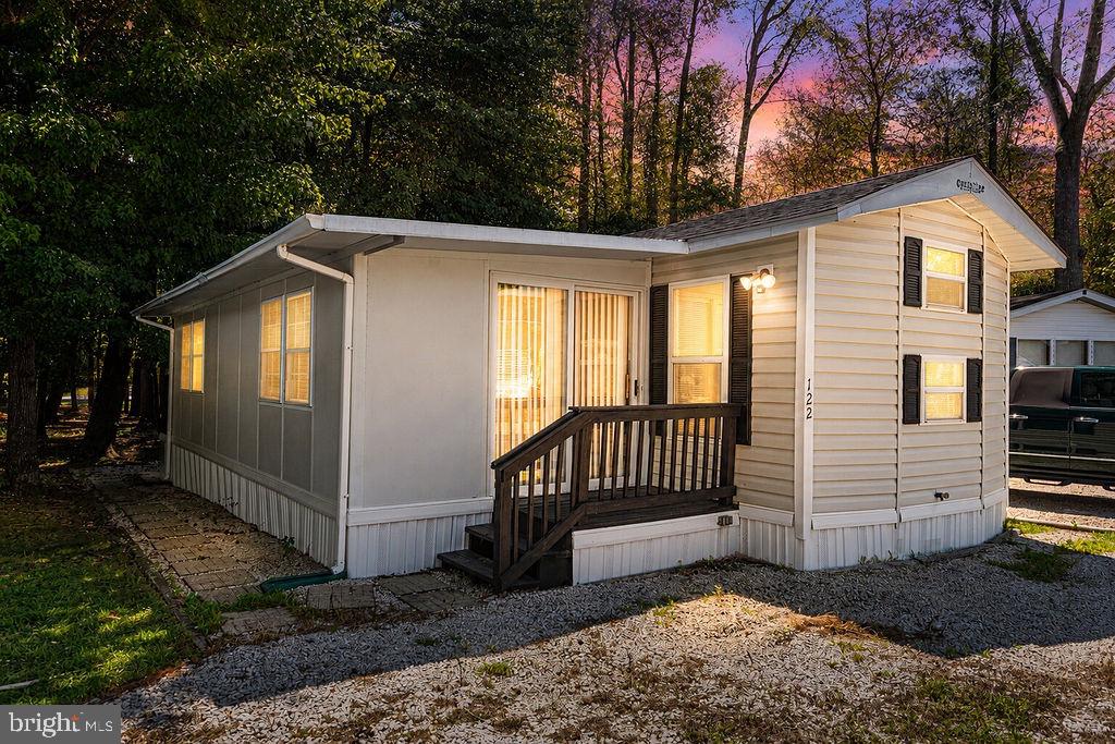 122 Skipjack Cir Property Photo 1