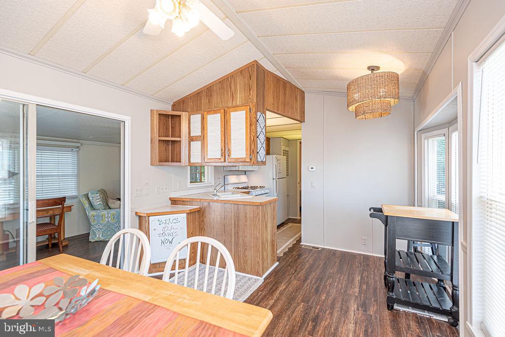 122 Skipjack Cir Property Photo 16