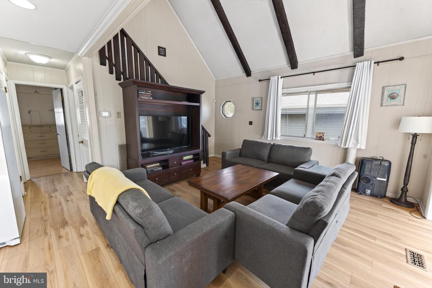 386 Ocean Pkwy Property Photo 17
