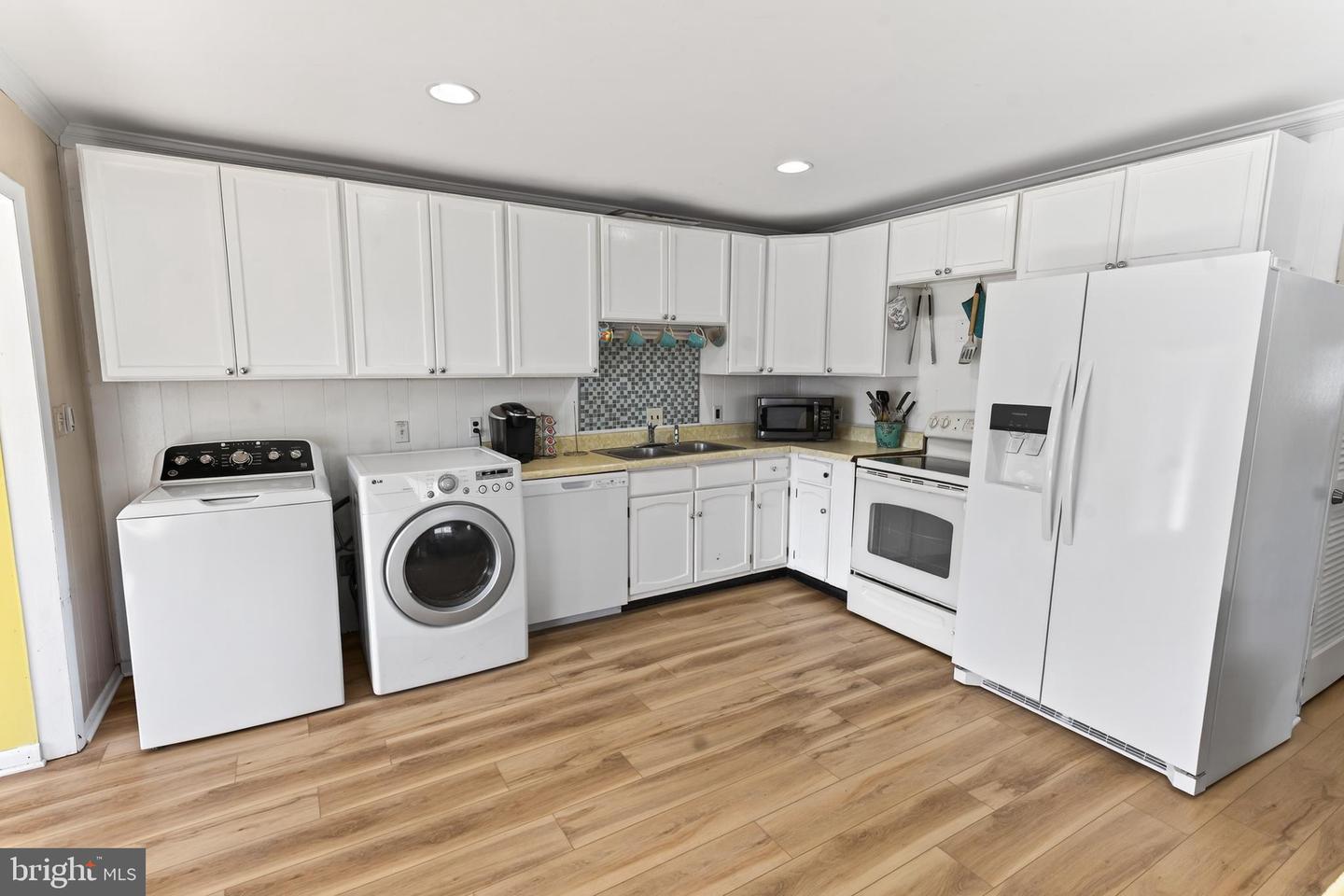 386 Ocean Pkwy Property Photo 22