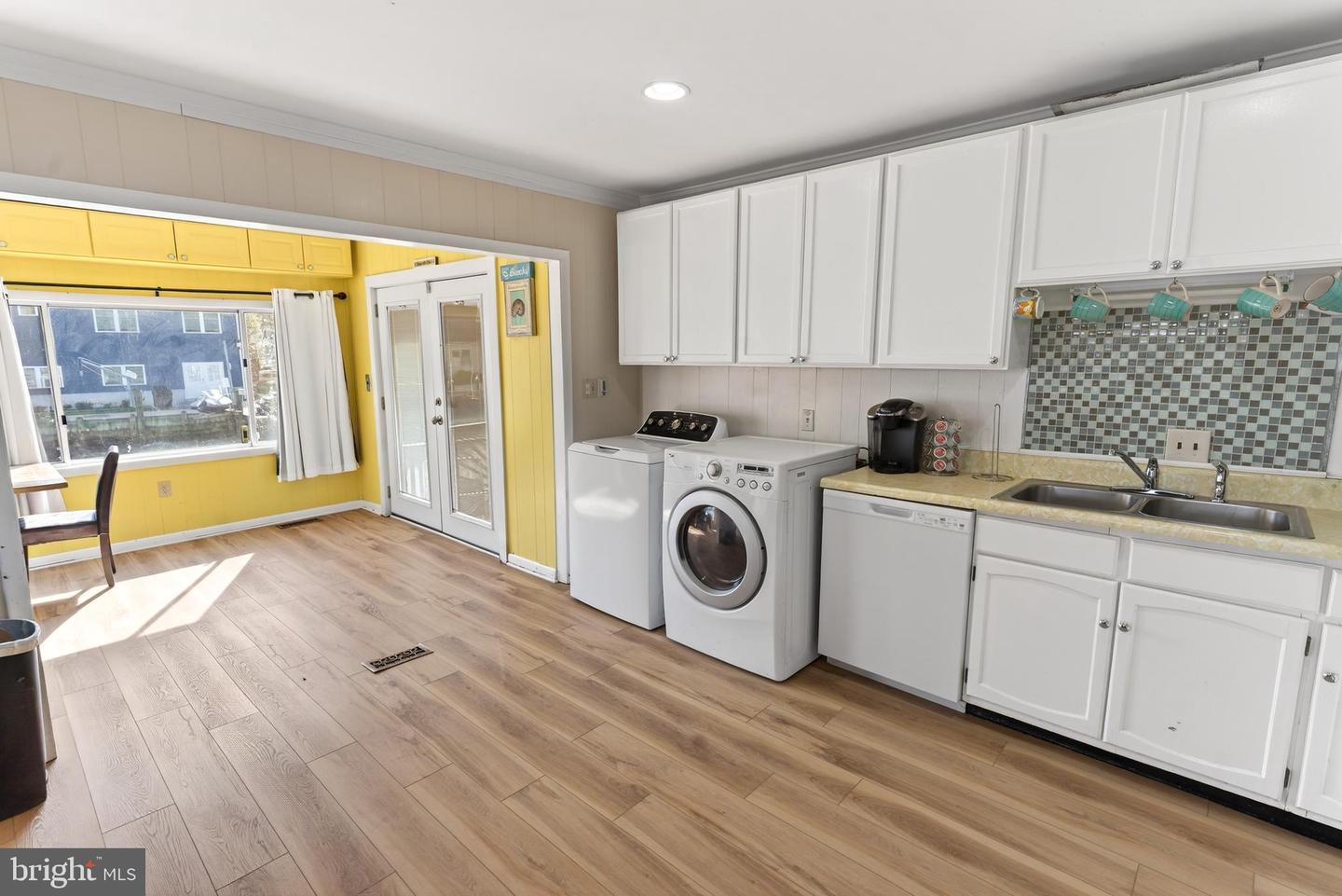 386 Ocean Pkwy Property Photo 23