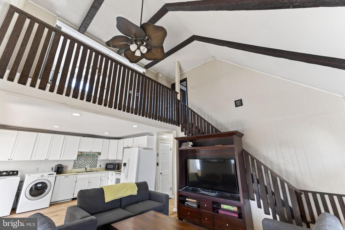 386 Ocean Pkwy Property Photo 39