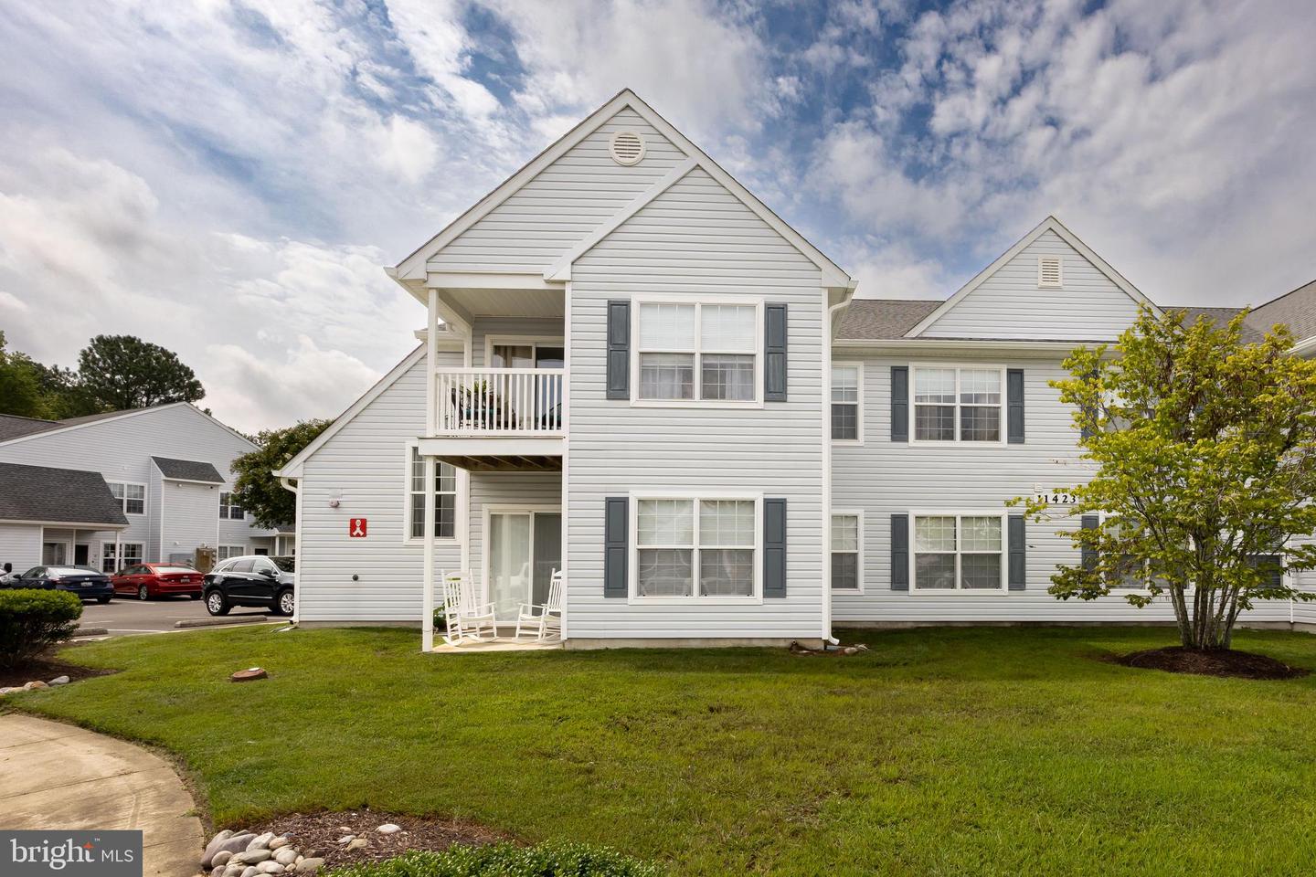 11423 Manklin Creek Rd #2 Property Photo 1