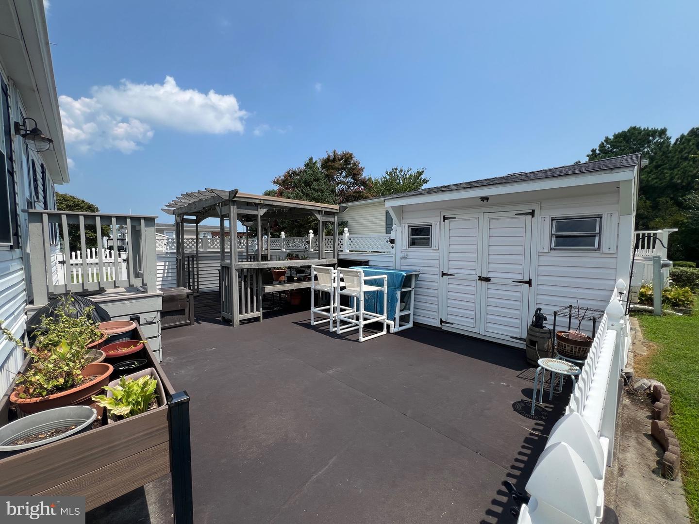 8220 Skipjack Dr Property Photo 4