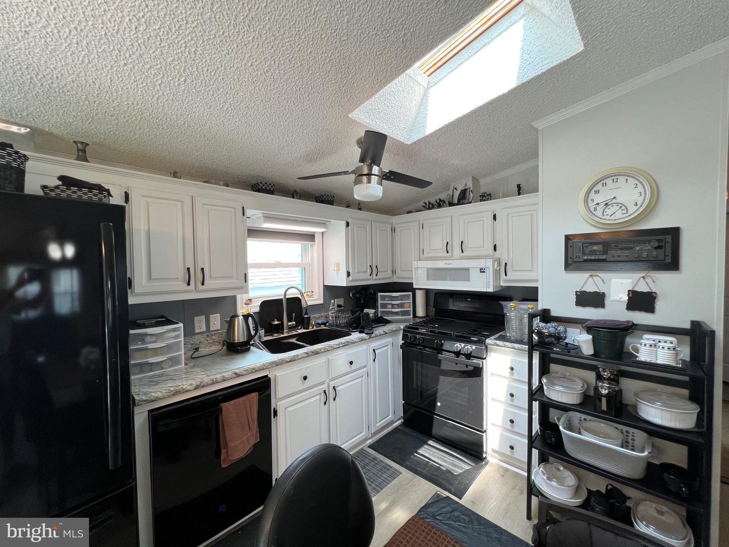 8220 Skipjack Dr Property Photo 23