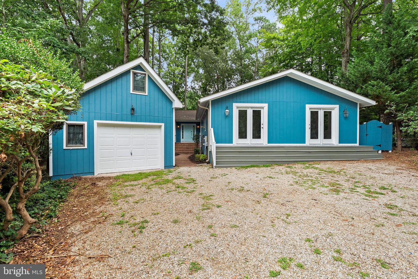 30 Sloop Ln Property Photo 1
