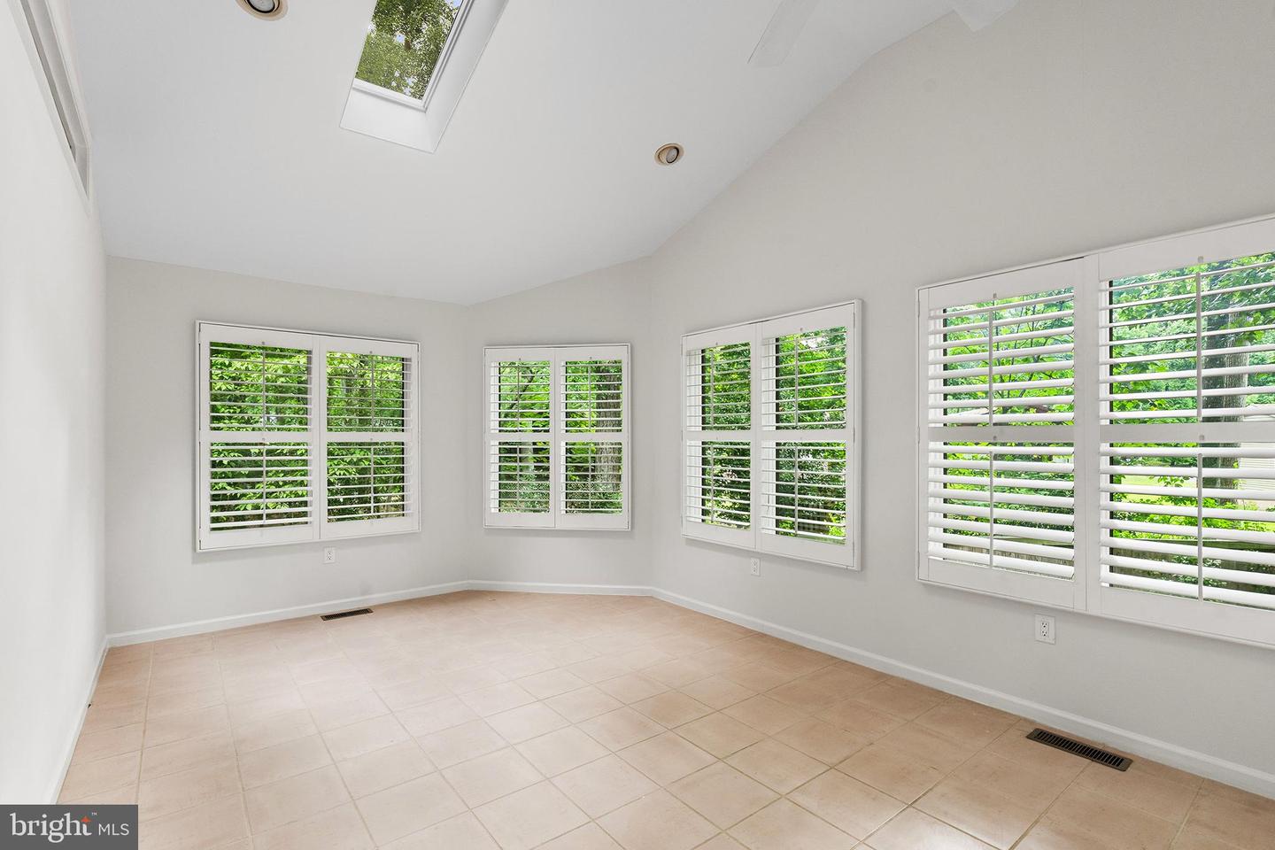 30 Sloop Ln Property Photo 23