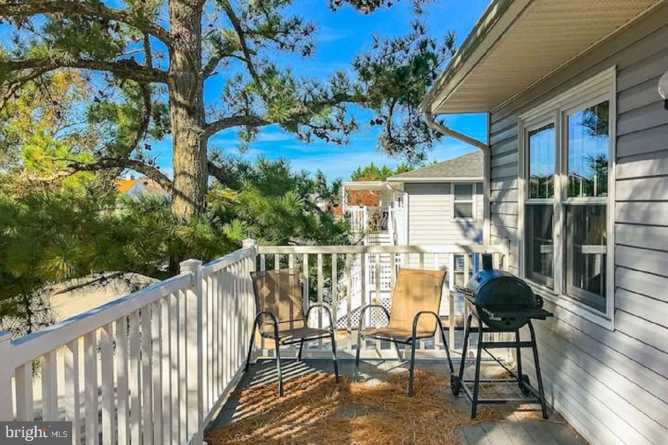 504 Seaweed Ln #a Property Photo 3