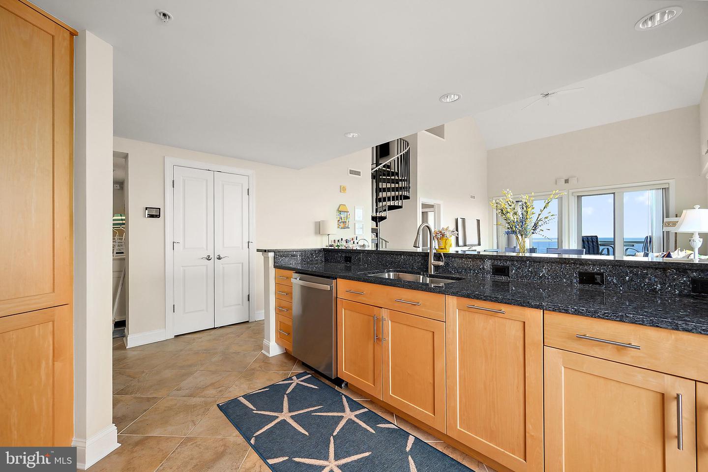 6 60th St #706 Property Photo 36