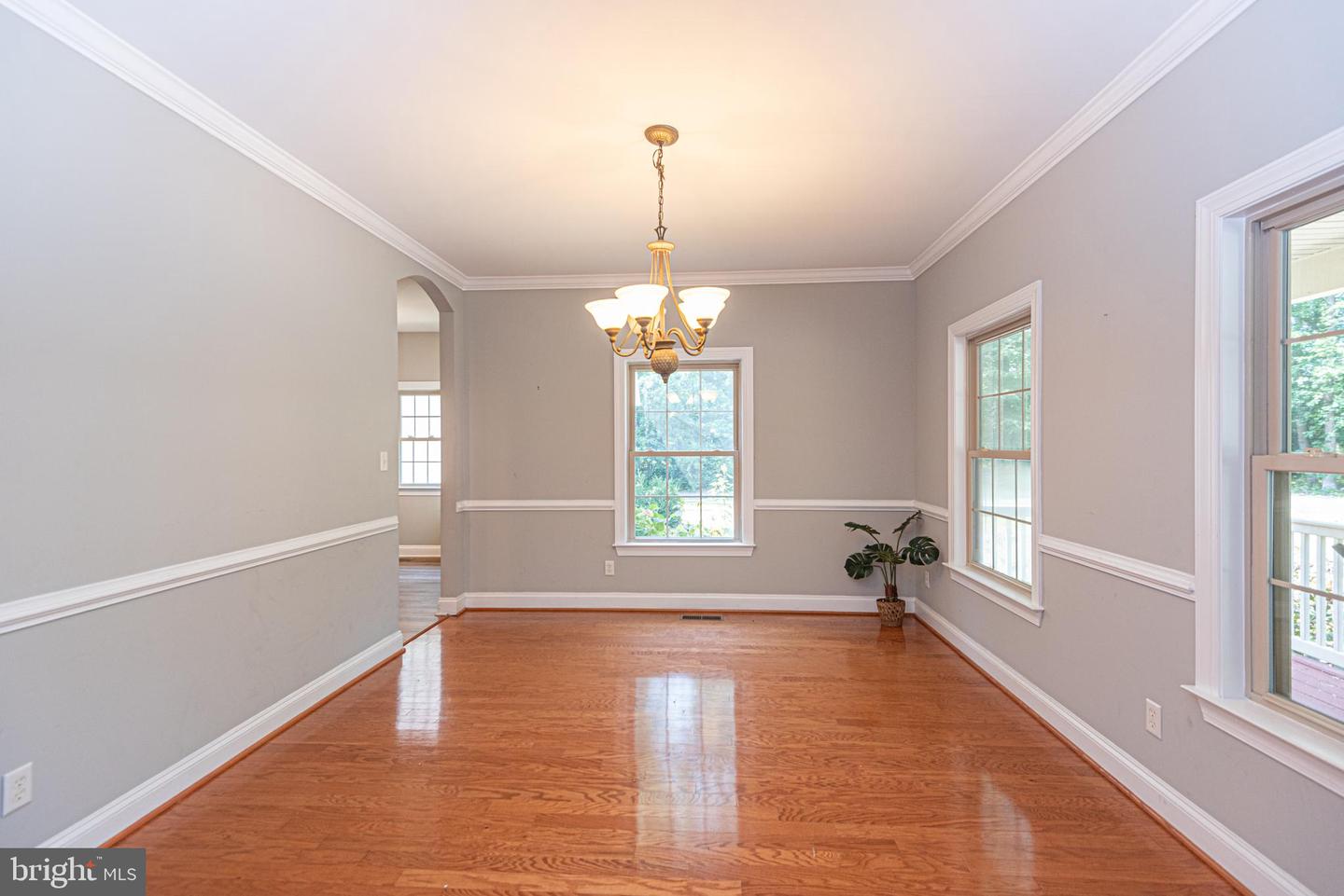 9005 Horseshoe Ln Property Photo 11