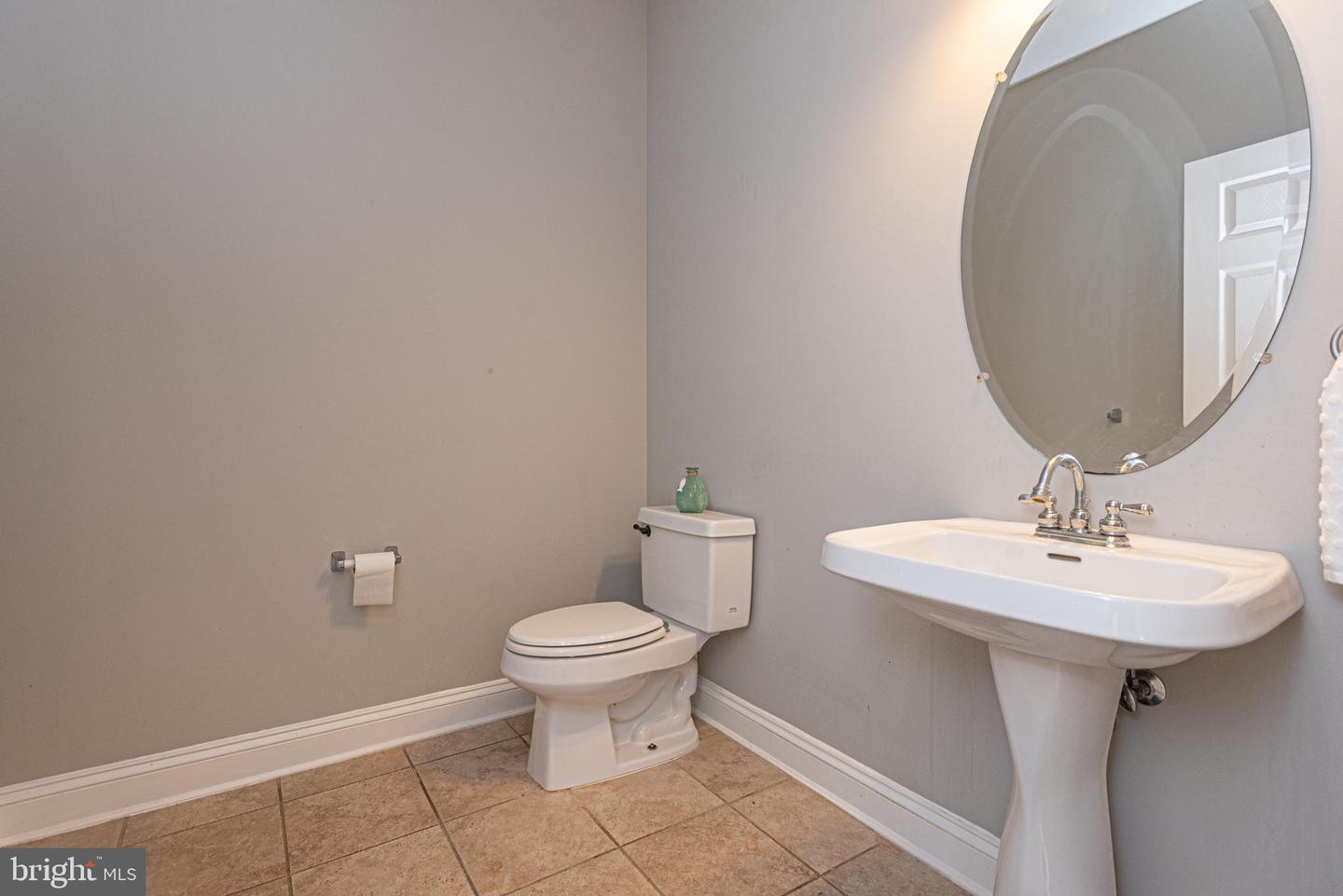 9005 Horseshoe Ln Property Photo 31