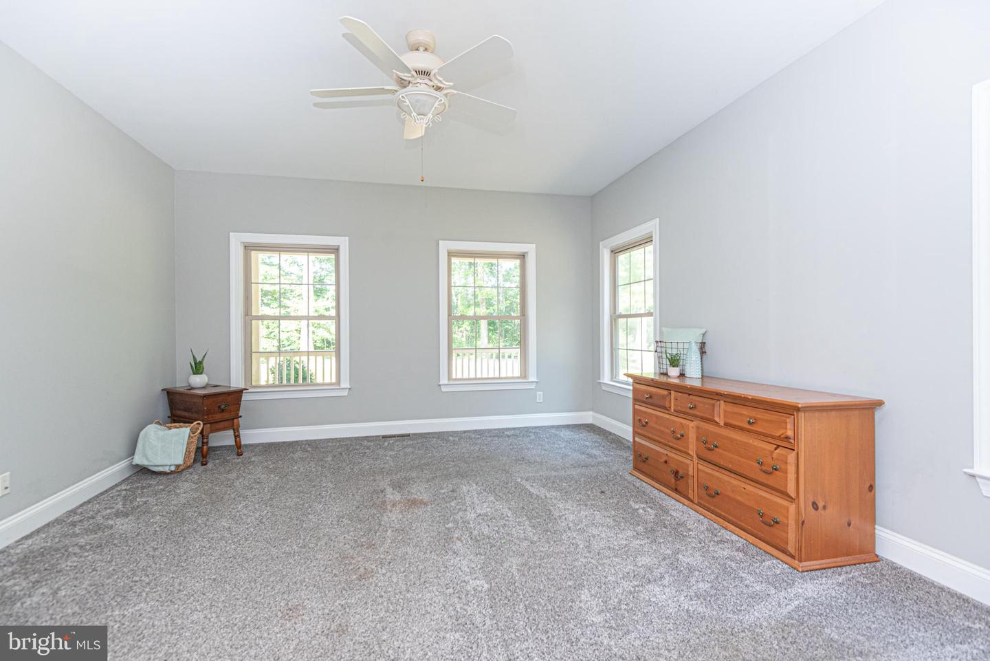 9005 Horseshoe Ln Property Photo 33