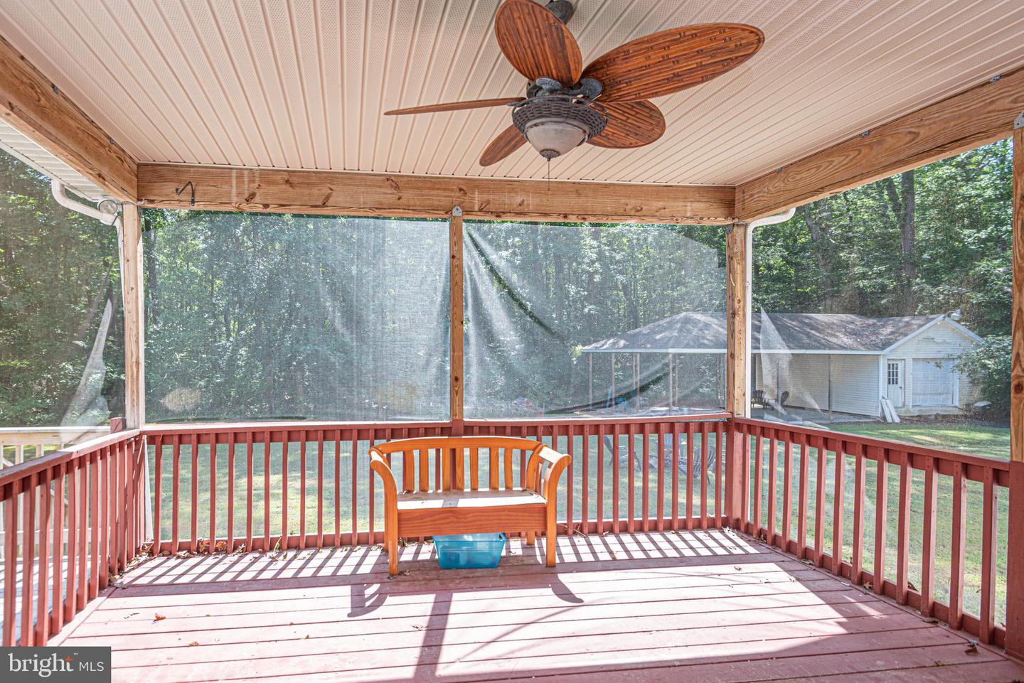9005 Horseshoe Ln Property Photo 44