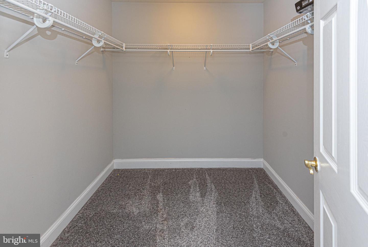 9005 Horseshoe Ln Property Photo 53
