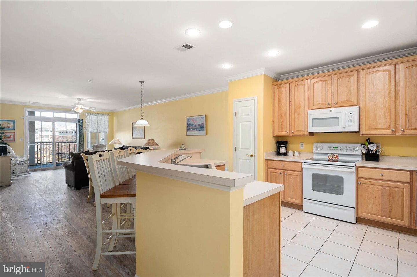 1 Fountain Dr E #3c Property Photo 9