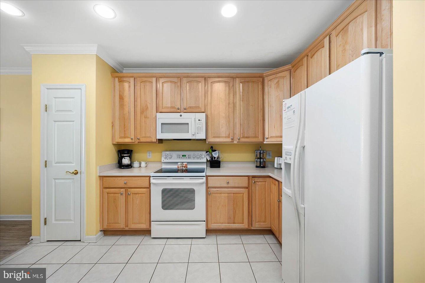 1 Fountain Dr E #3c Property Photo 11