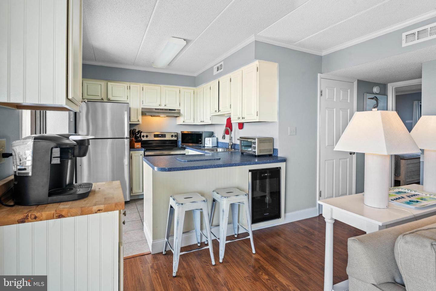 6 74th St #302 Property Photo 13