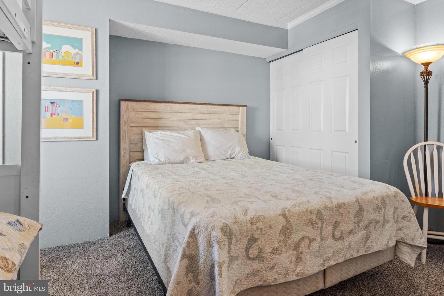 6 74th St #302 Property Photo 17