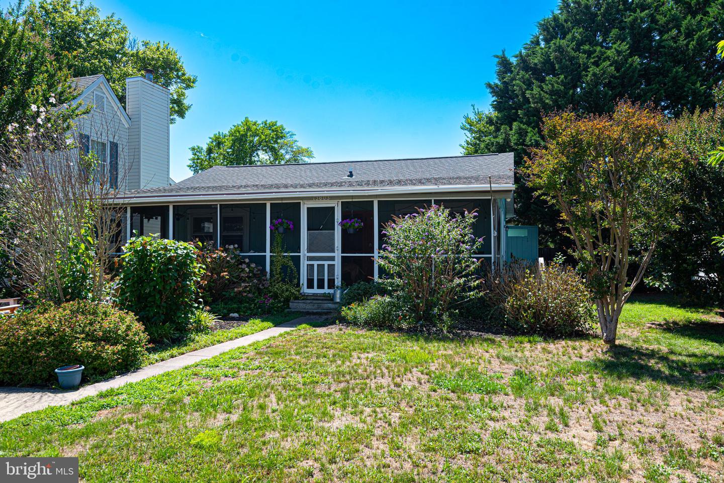 13803 Fountain Rd Property Photo 2