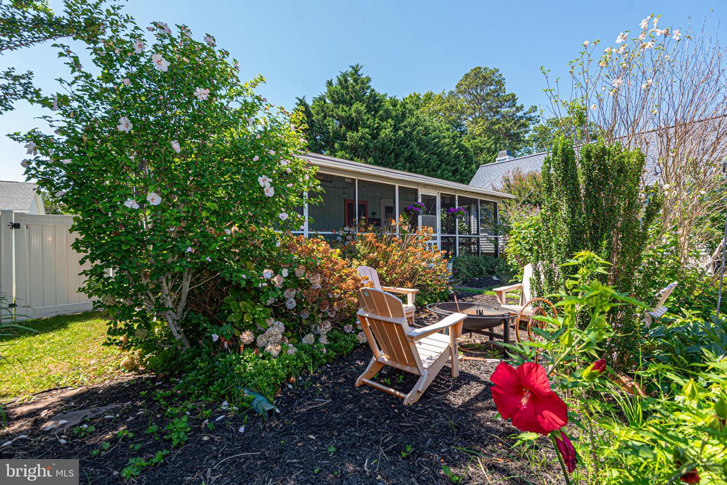 13803 Fountain Rd Property Photo 7