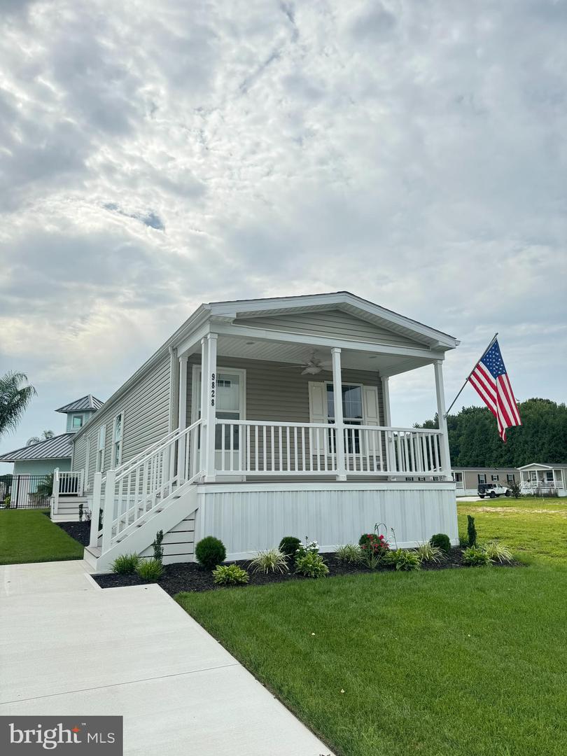 9828 Ocean Life Ln Property Photo 1
